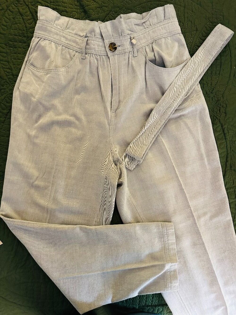 🤍WHO WHAT WEAR Chic High-Rise Paperbag Pants (Size 8) ✨